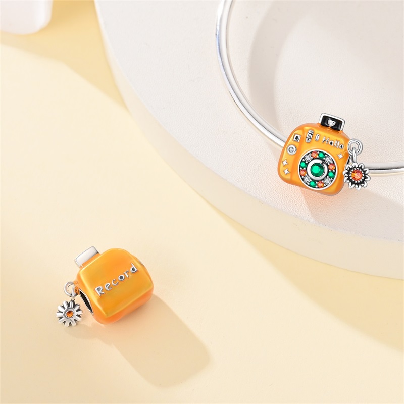 925スターリングシルバー製ヴィンテージカメラチャーム、CZ - Tech Accessories For Travel のレビューと価格